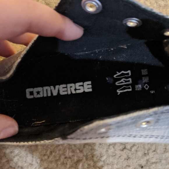 Converse - Picture 3 of 3